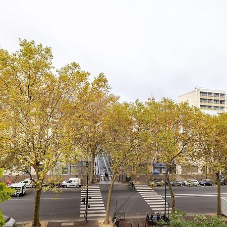 Week-End Porte De Clichy Exterior photo